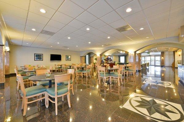 Holiday Inn Express & Suites Tacoma South - Lakewood By Ihg מראה חיצוני תמונה