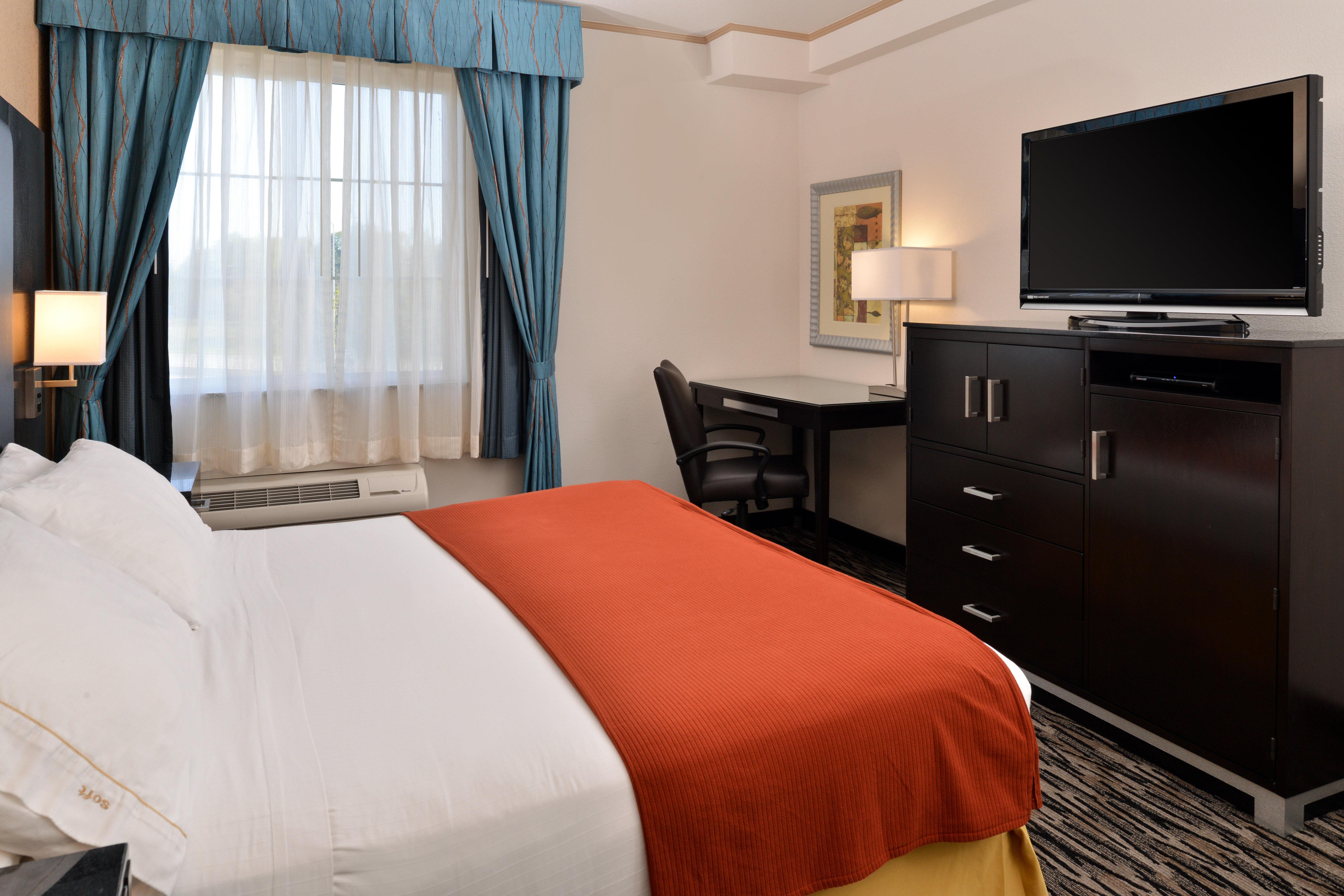 Holiday Inn Express & Suites Tacoma South - Lakewood, An Ihg Hotel מראה חיצוני תמונה